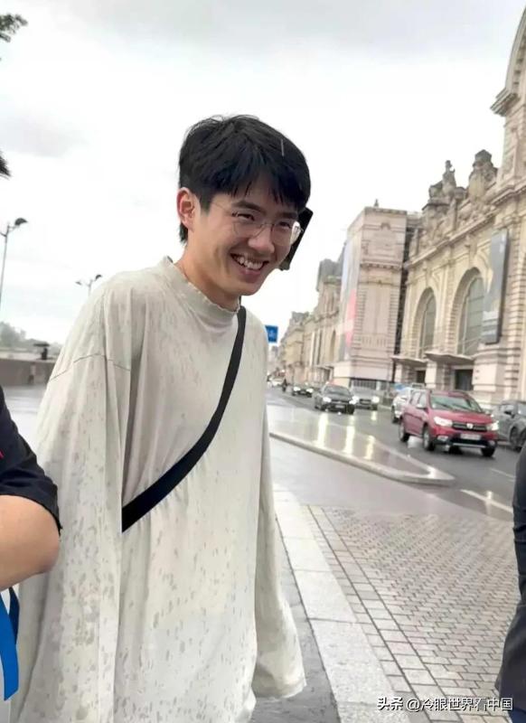 刘昊然胡子拉碴,刘昊然打篮球造型惹争议