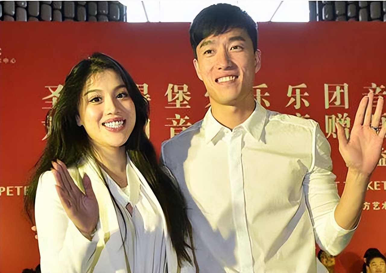 刘翔不生育原因,世界飞人刘翔退役