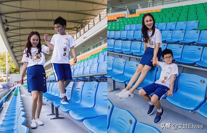 范文芳母子逛足球场,穿亲子装手拉手像情侣,8岁儿子五官像学霸