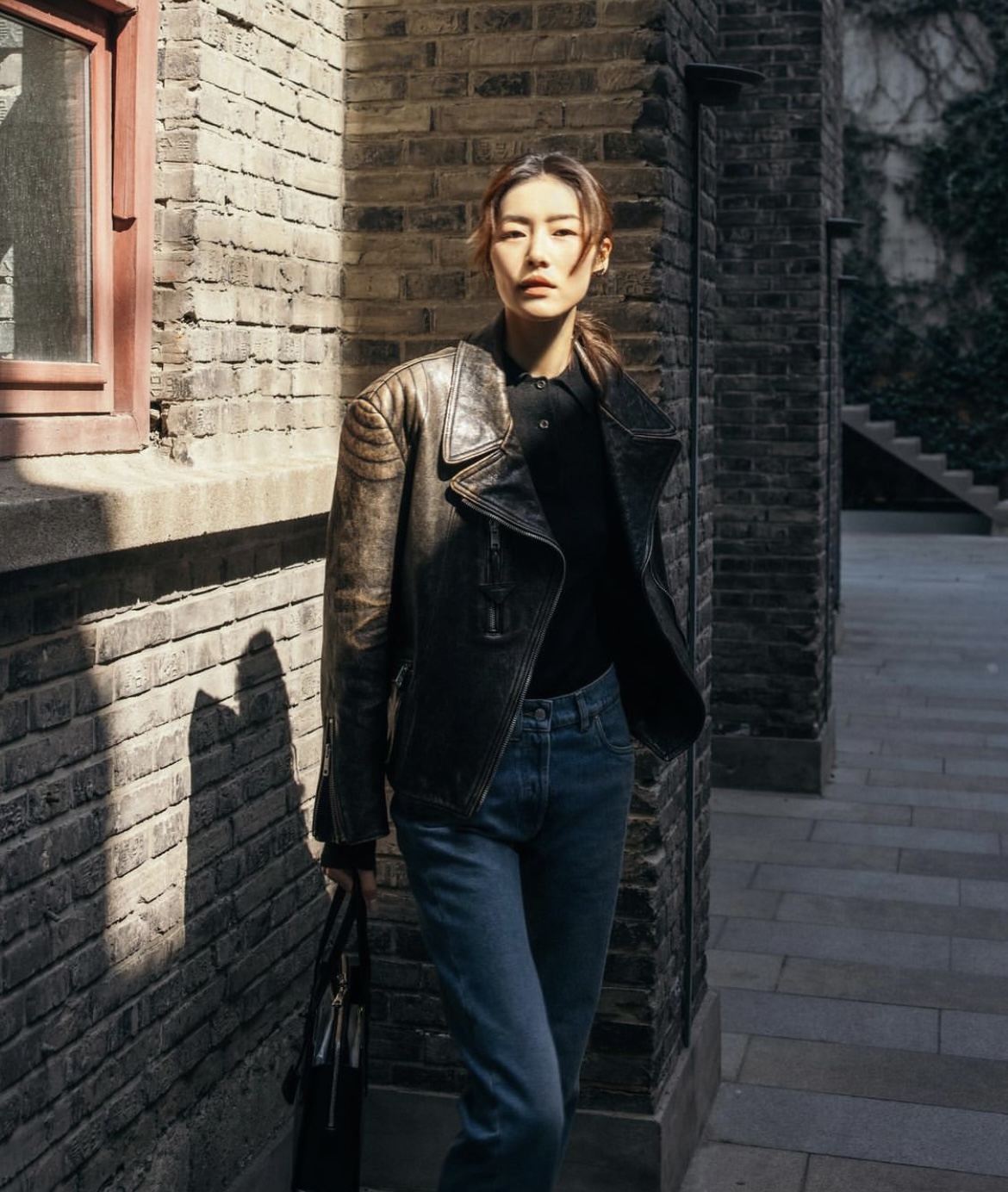 好看的西装外套街拍,秋冬高级穿搭街拍西装