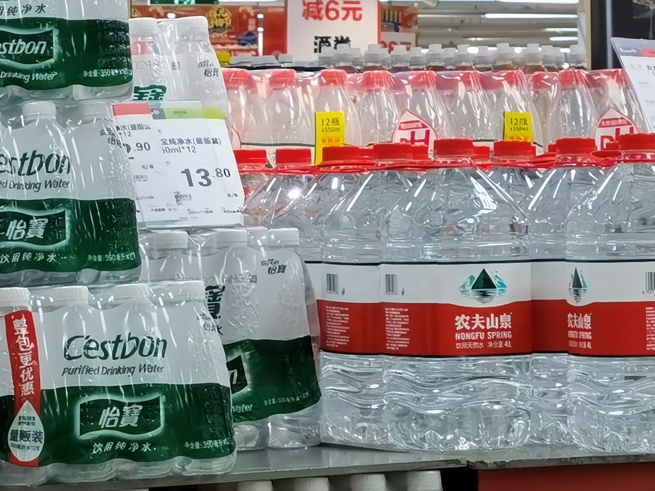 降价后的高端水，能否俘获消费者的芳心？