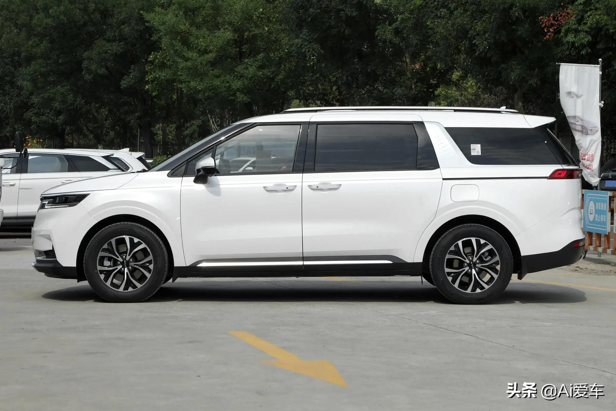 起亚嘉华国产mpv2020款高顶,最新款顶配起亚嘉华mpv