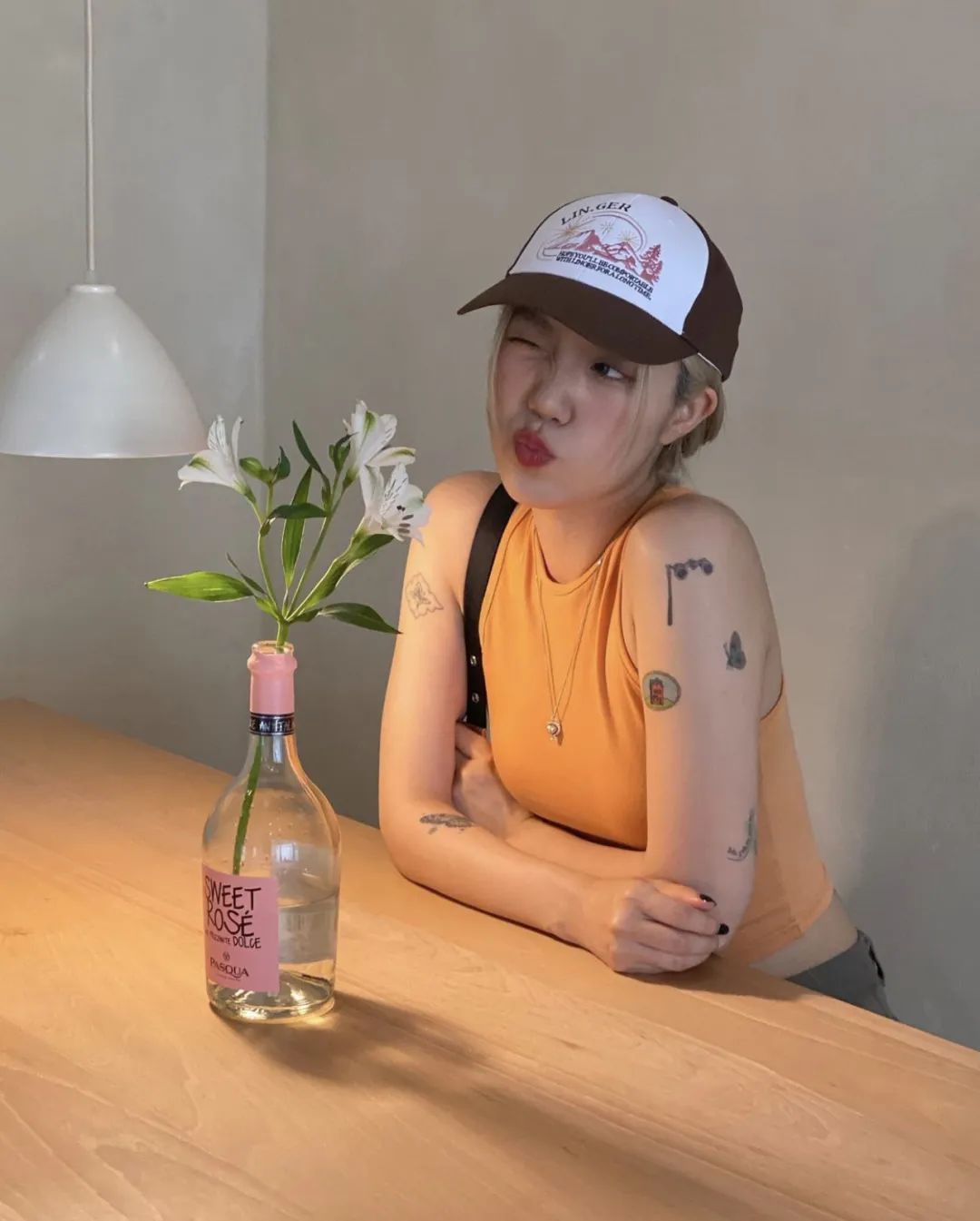 黄黑皮穿搭技巧,黄黑皮穿衣教程