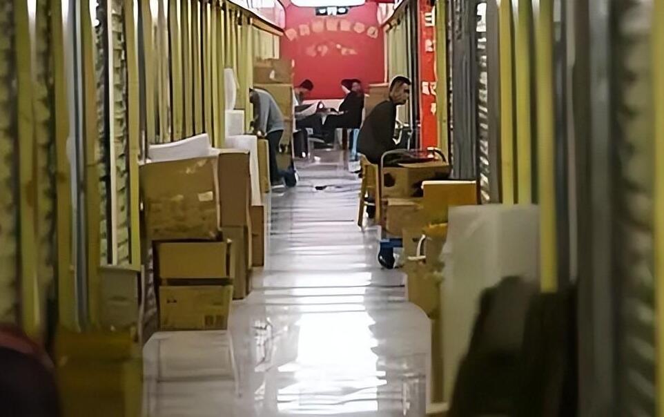 爬得越高摔得越惨的人,爬得越高越摔越惨