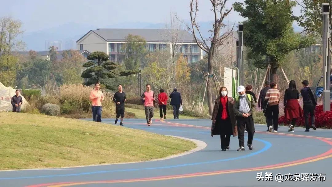 创建天府旅游名县红色旅游度假区,打造天府旅游县