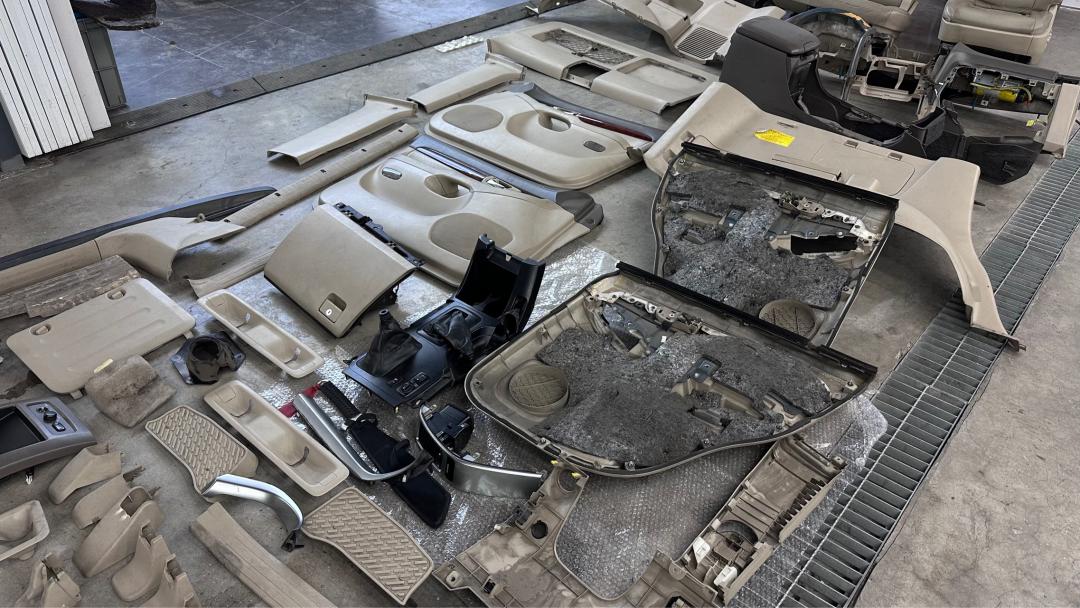 06年丰田霸道汽车翻新全过程,从山西拉回来的车