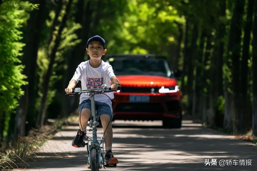 璺瘯,璺瘯璧翠竴鍦洪暱鍩庤剼涓嬬殑绉嬪ぉ鐩涘