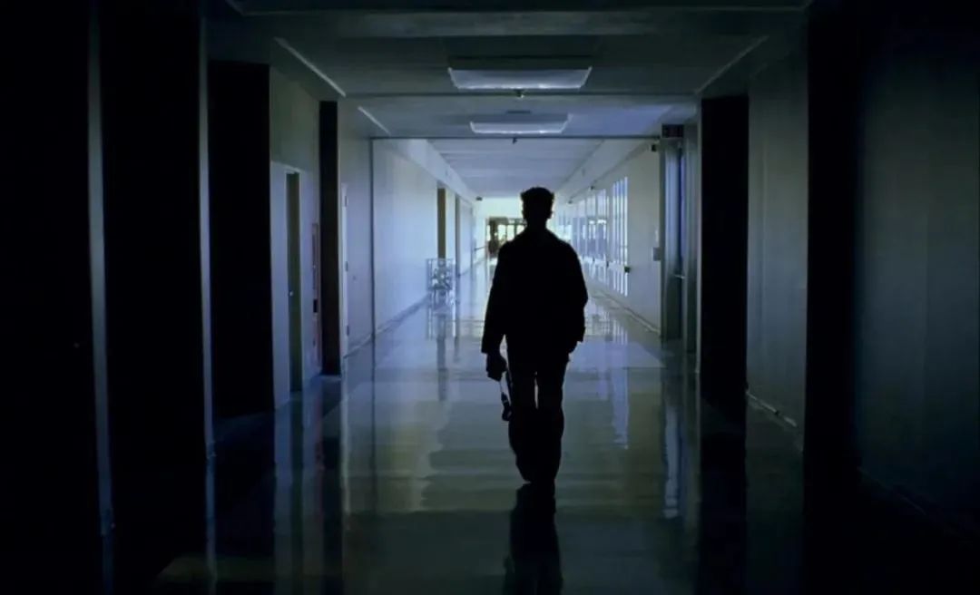 邯郸一学生上课罚站时倒地去世,邯郸学生罚站身亡