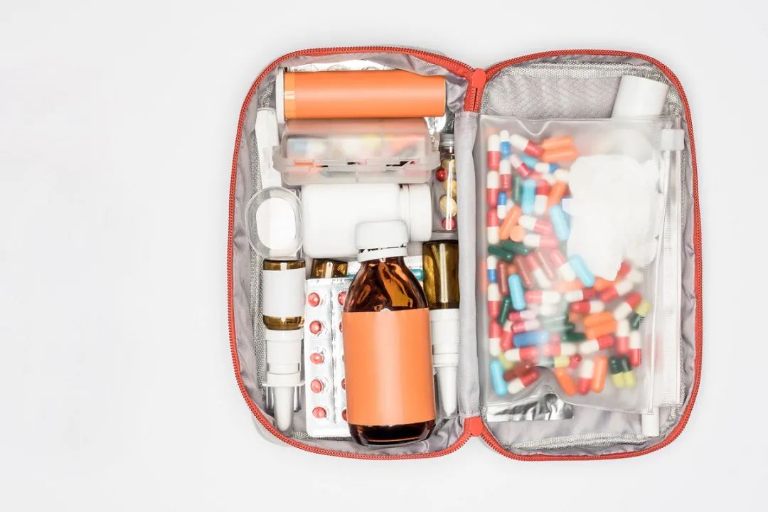 户外露营装备收纳玻璃调料瓶,秋天露营必备攻略