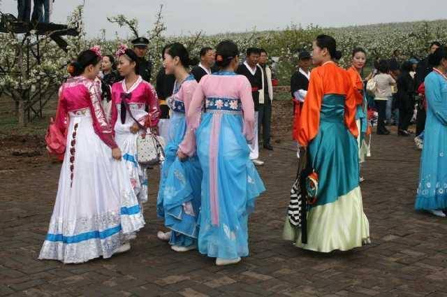 朝鲜语言是从中文演变而来的吗,朝鲜人古代是什么民族