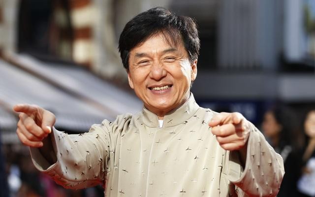 成龙谈林凤娇和房祖名,成龙谈林凤娇房祖名