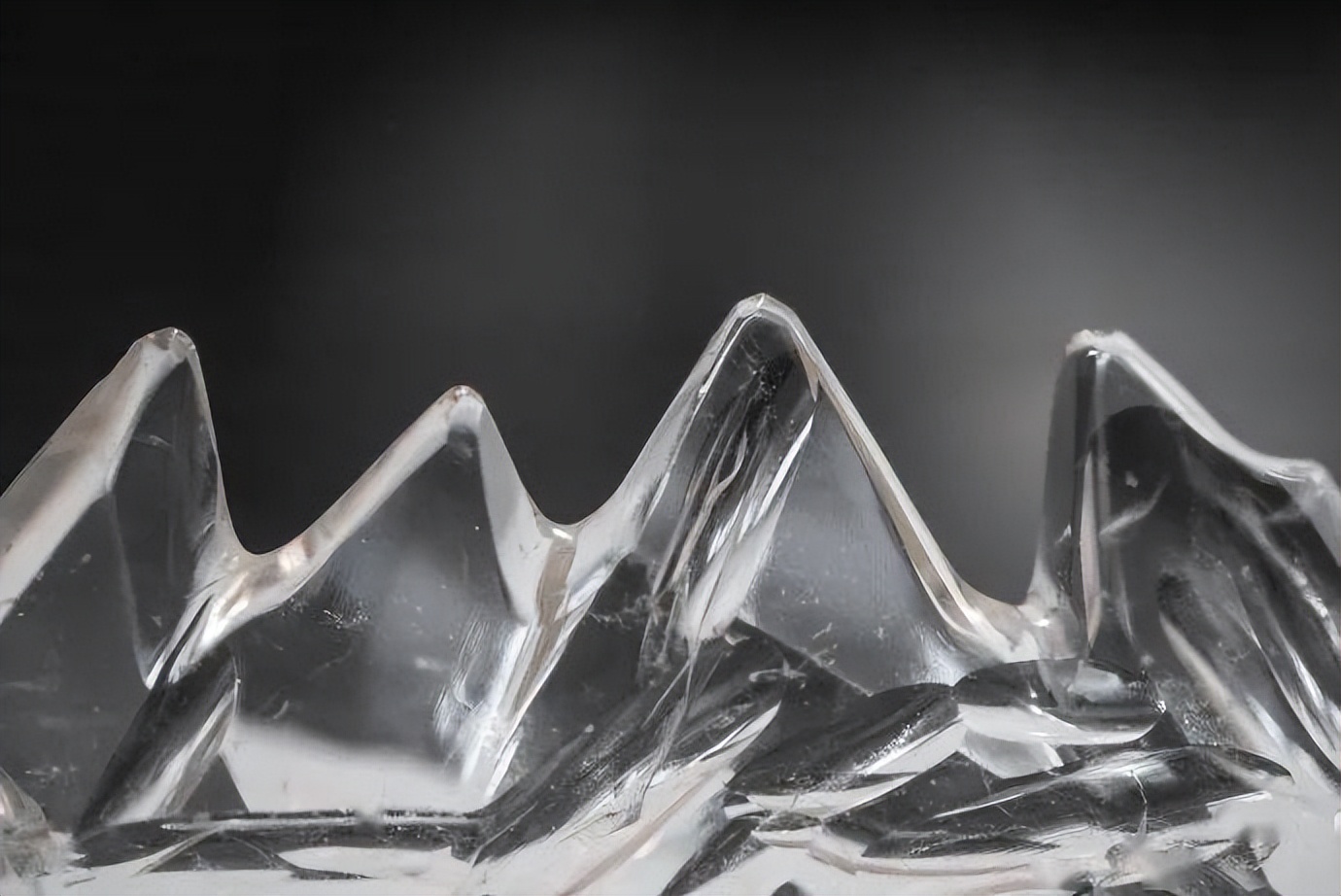 无瑕胜玉美至洁过冰清的意思,无瑕胜玉美