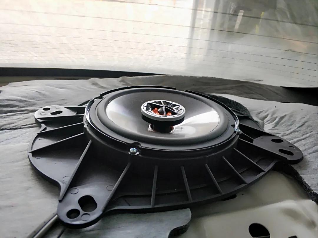 腾翼c30音响怎么调好听一点,腾翼c30的音响是几寸的