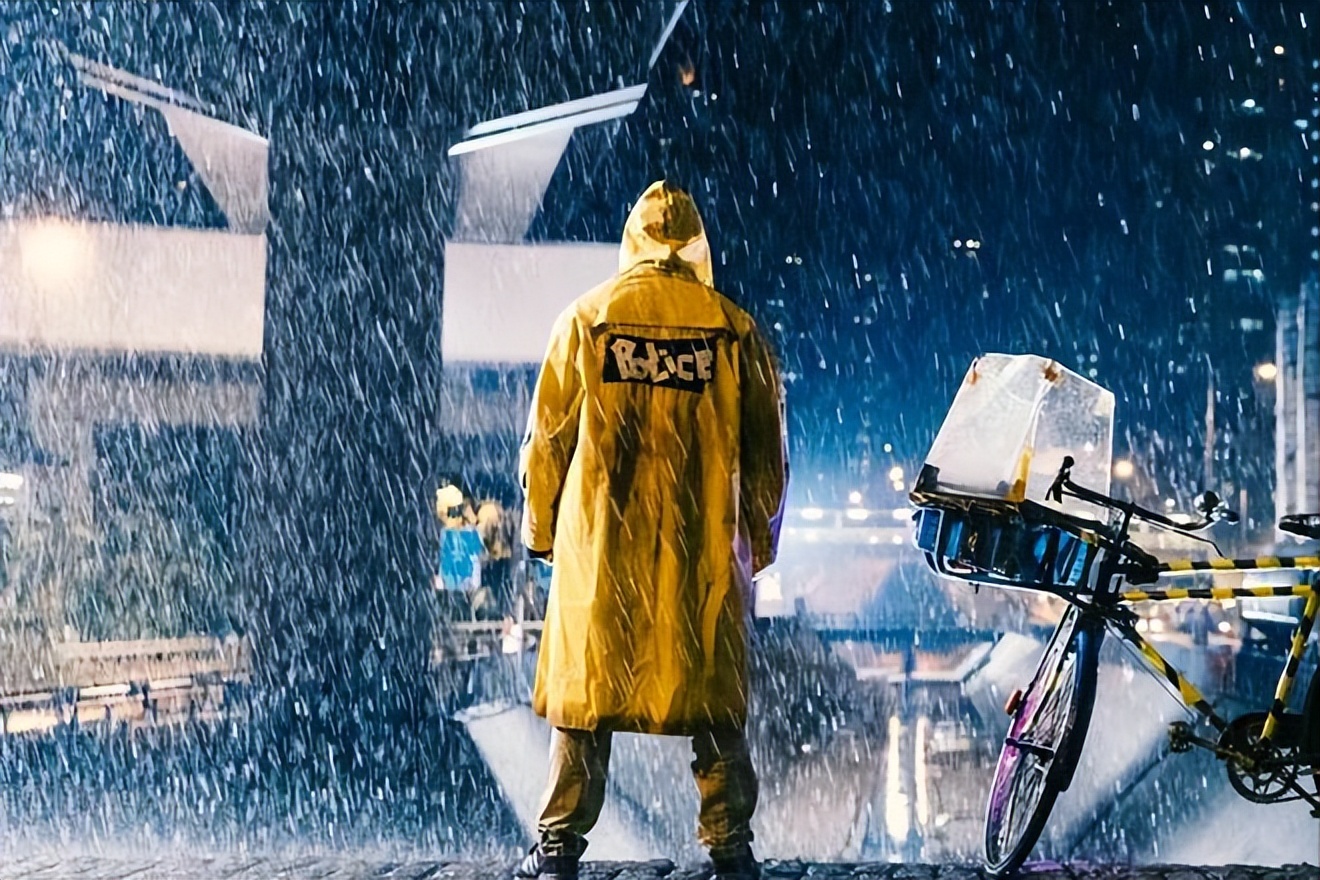 世纪巨贪马科斯,独裁统治20年,狂贪数百亿美元家中黄金成吨