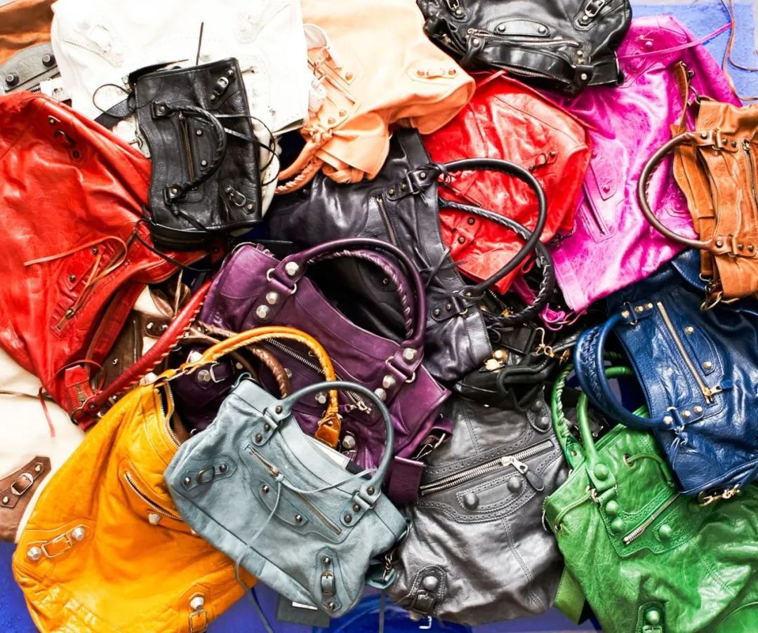 租包就是虚荣吗?我认为这更多的是一种主观臆断