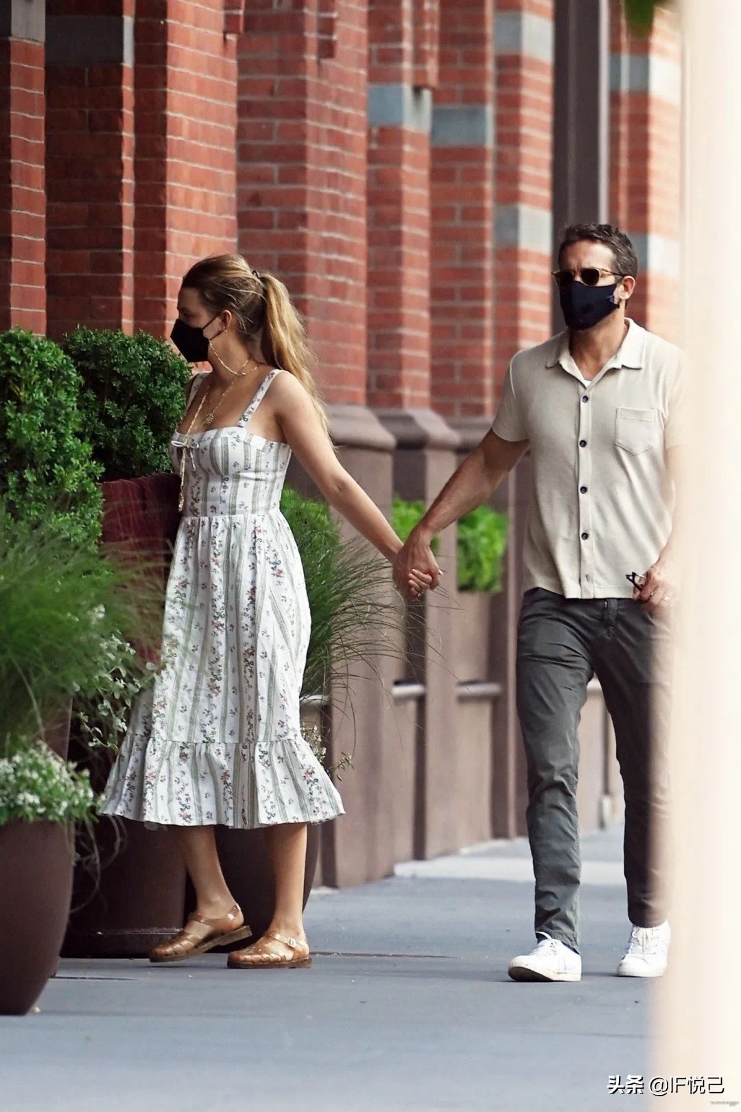 今夏超火的凉鞋怎么穿给你舒适感,今年最火的4款凉鞋清爽又时髦