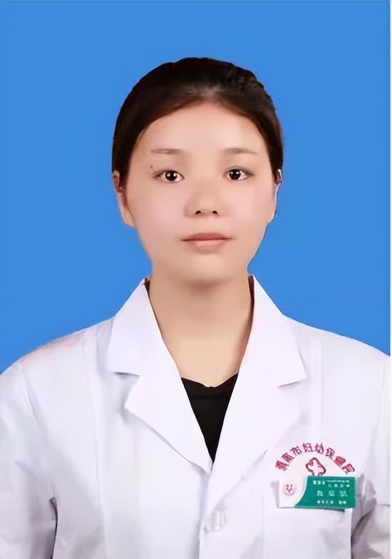 十个月宝宝半夜2-3点总哭闹的原因,1岁宝宝晚上12点到1点哭闹原因