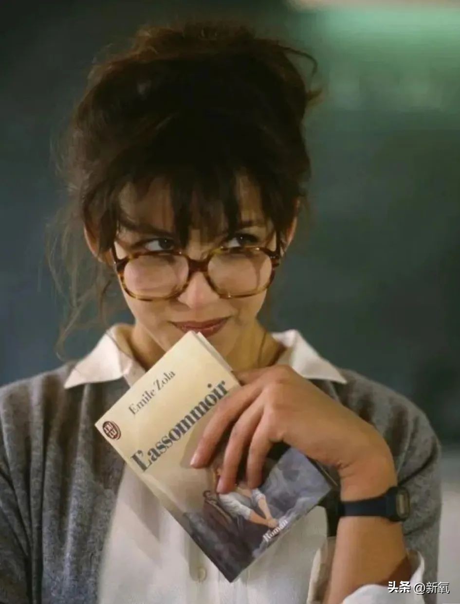 职场穿搭彩色,职场穿搭一定要选择有设计感