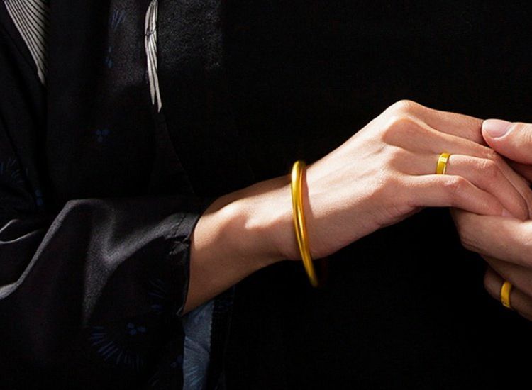 黄金是周生生好还是周大福好,周生生周大福中国黄金有什么区别