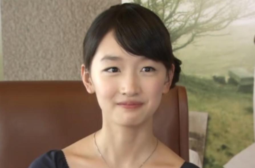 没有颜值没身材周冬雨为何如此红,其貌不扬的周冬雨为什么备受关注