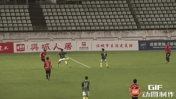 罗慕洛时隔308天重返中超,足坛新星帽子戏法