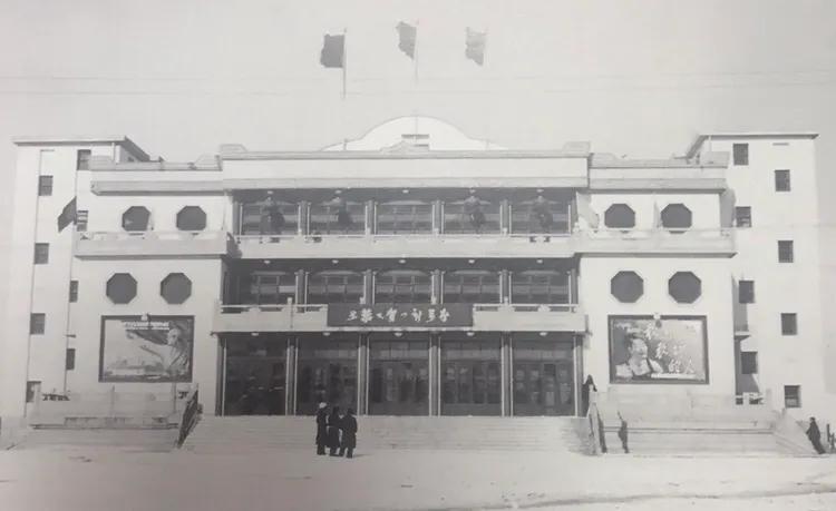 呼和浩特乌兰恰特电影院,呼和浩特关闭全市电影院