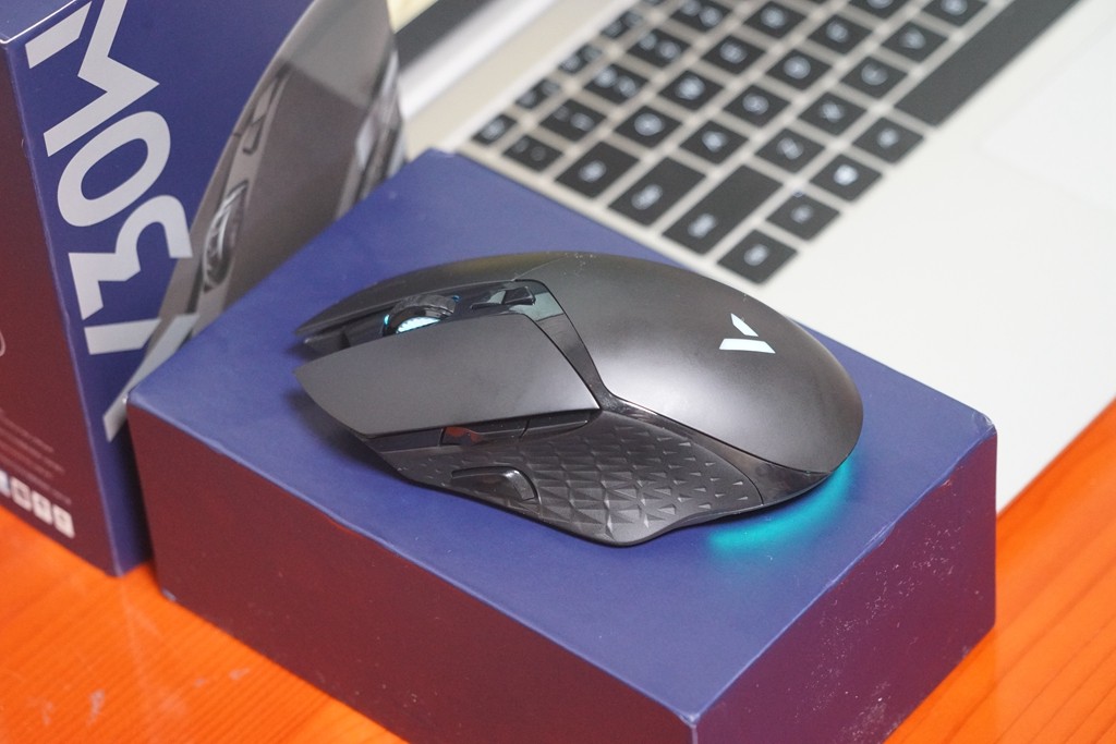 雷柏V30W游戏鼠标,雷柏v30w游戏鼠标评测160小时续航