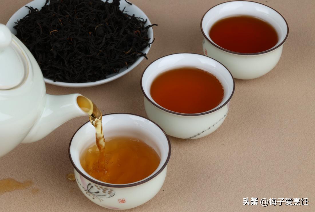 泡茶为什么要自己倒两杯,泡茶时怎样才能泡好一杯茶