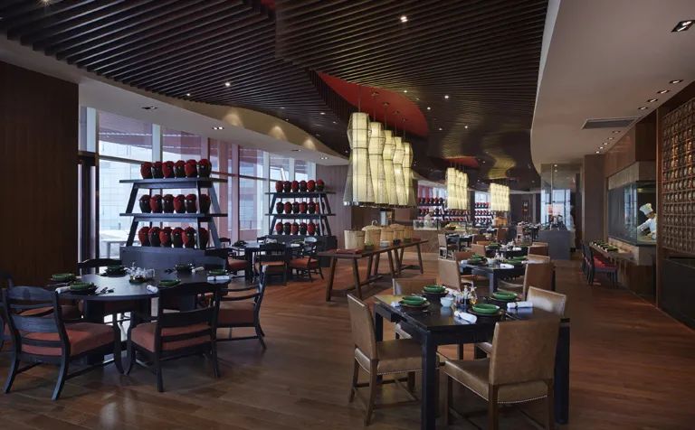 青岛金沙滩酒店推荐性价比高的,红丝绒高星酒店指南