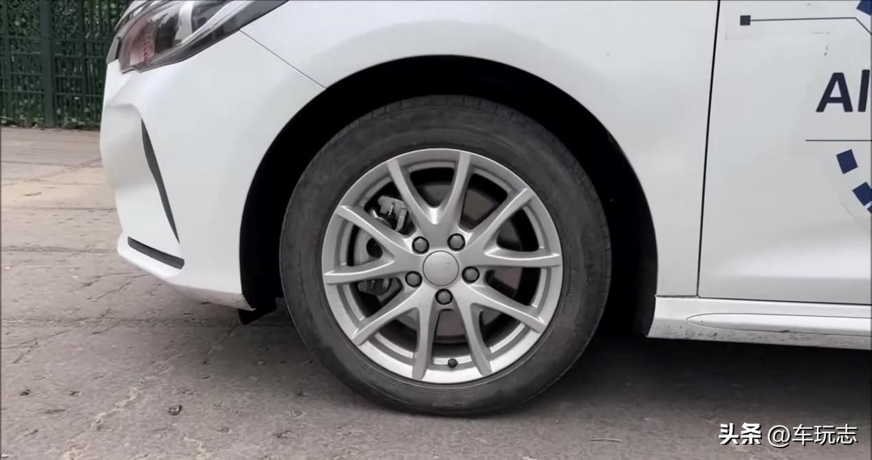 比亚迪e6新能源汽车新款,e6比亚迪新能源汽车