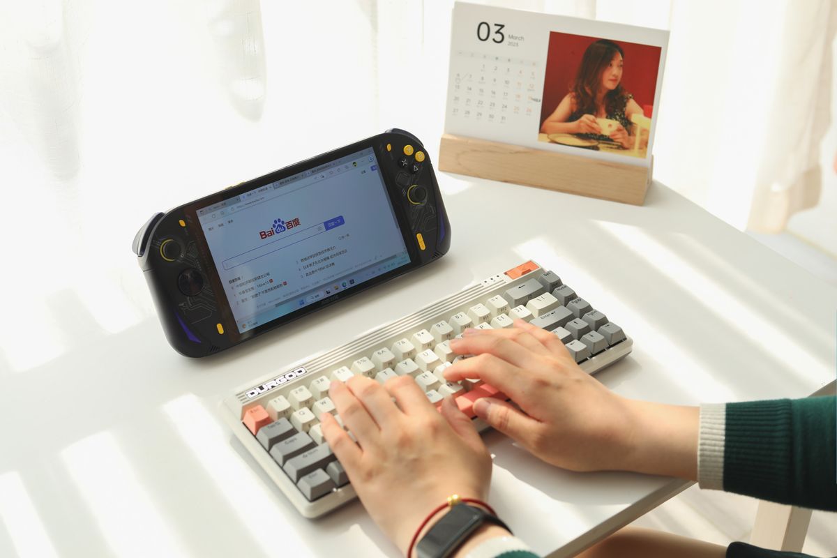 奥克掌机6800u可以玩steam吗,奥克6800u掌机比steam掌机强多少