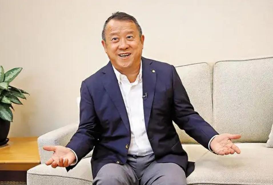 曾志伟从哭到笑,曾志伟成名前的辛酸经历