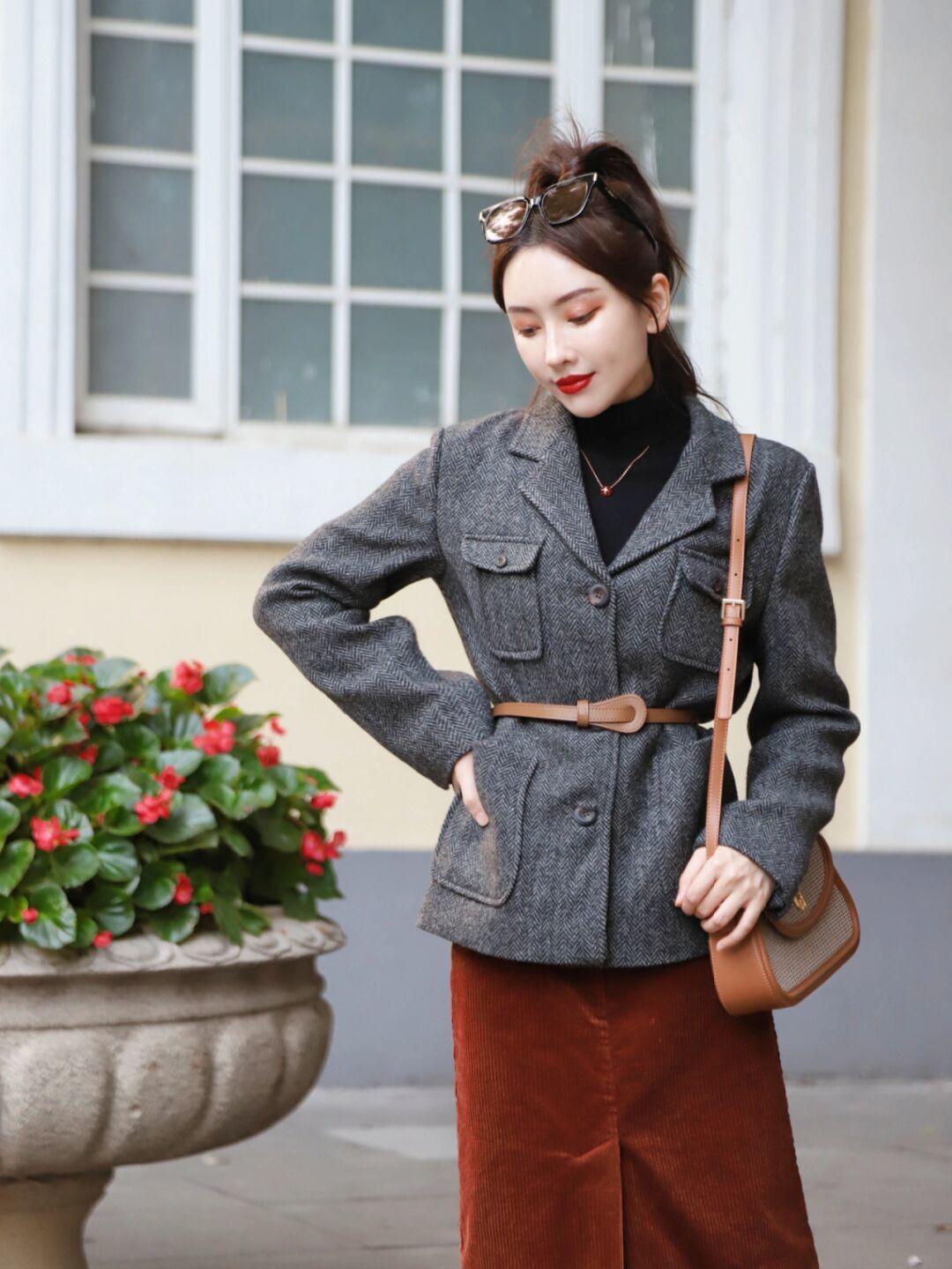 职场OL冬季离不开“羊毛西装”，借鉴这组搭配，日常通勤也很时髦