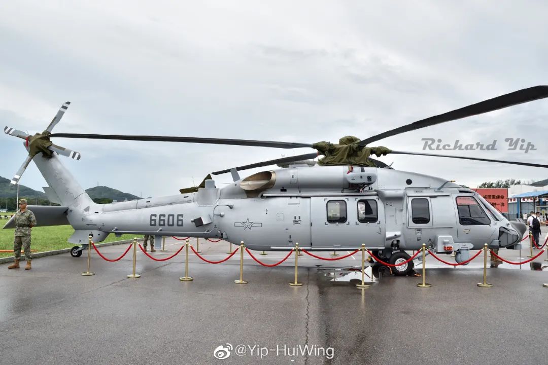 驻港军营武器开放日,驻澳部队开放日表演完整视频