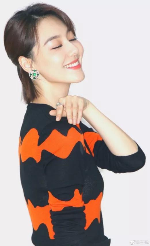 王冠惊艳迷人照片,王冠唯美图片