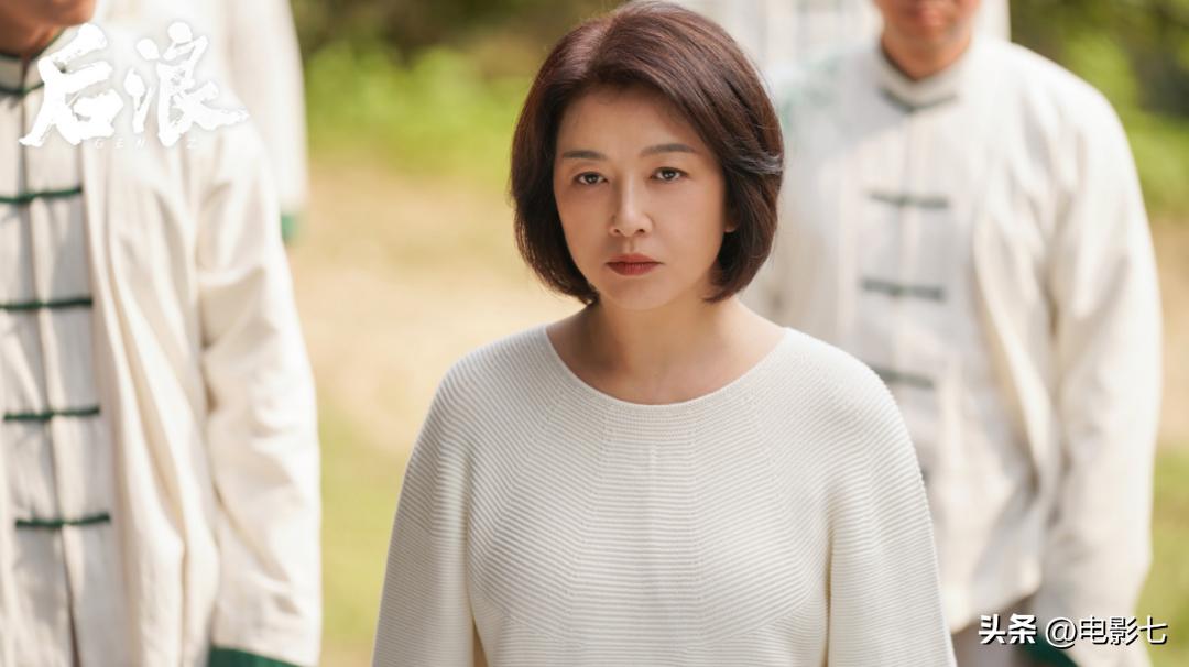 把《后浪》争议声放一放，这5位实力派一出场，演技令人赞不绝口