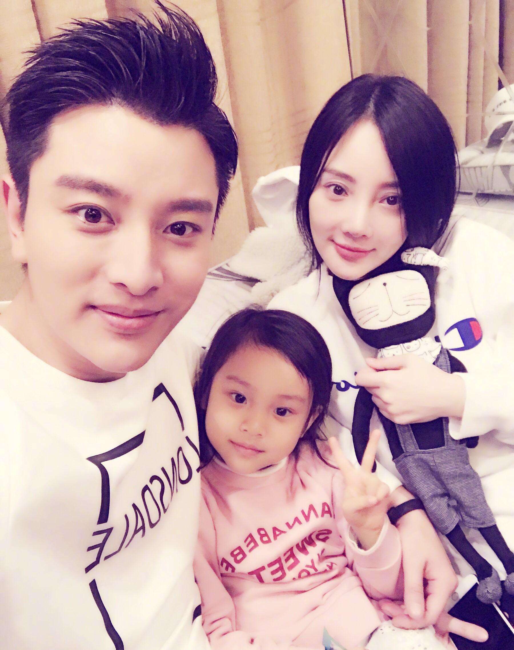 仅仅2天，娱圈的瓜就这么生猛？*税偷***税漏**、售假、入狱，应有尽有