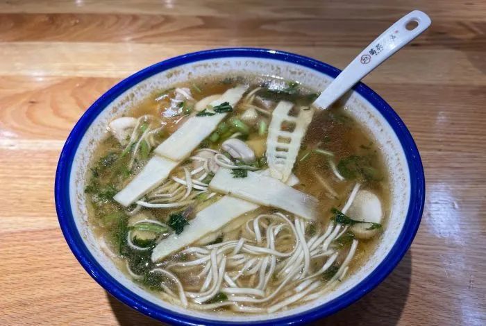 杭州上城区面馆排名前十名,美食推荐排行榜第一探店杭州