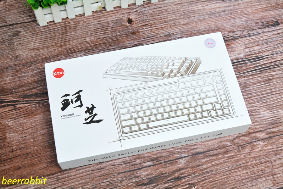 珂芝k75ttc烈焰紫,k75珂芝ttc快银轴是性能版吗