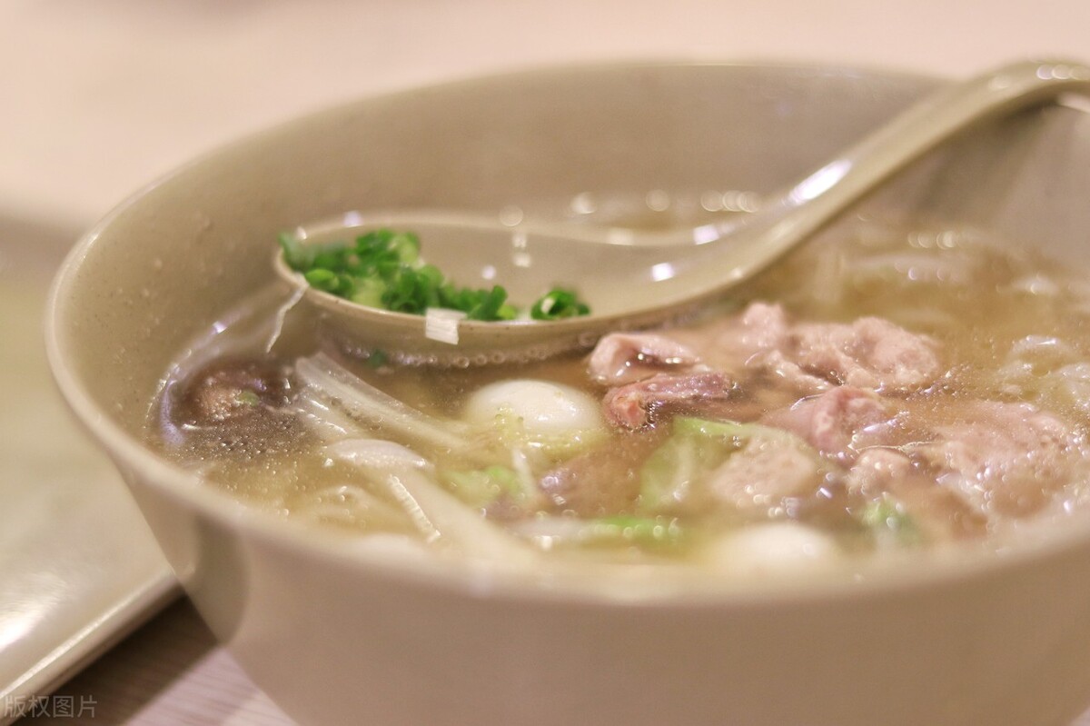 广西特色美食螺蛳粉介绍,广西除了螺蛳粉有什么好吃的特产