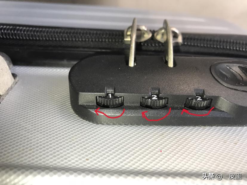 crown行李箱忘记密码怎么办,行李箱密码忘记了怎么办视频教程