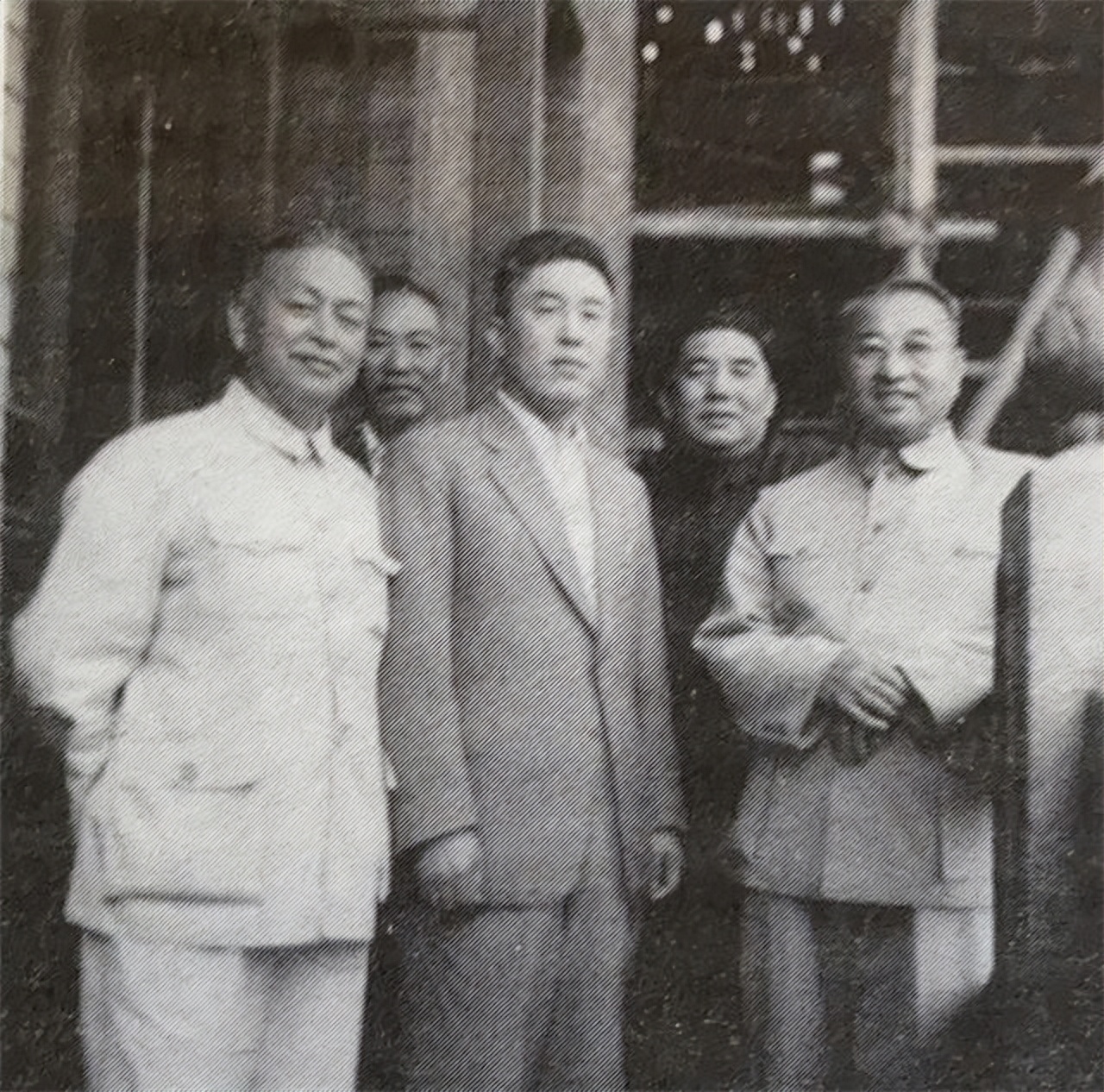 国民*党**中将郑洞国:建国后官至正部,次子在台湾失联