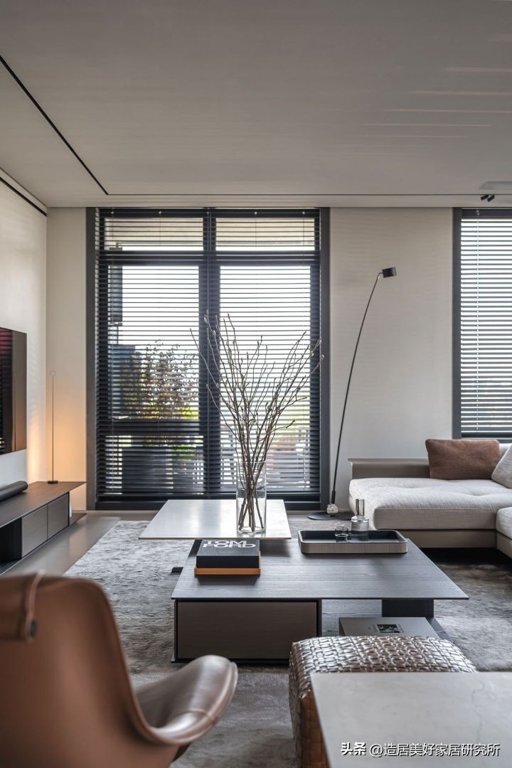 客厅沙发多宽的最好,客厅摆什么尺寸的红木沙发最适合