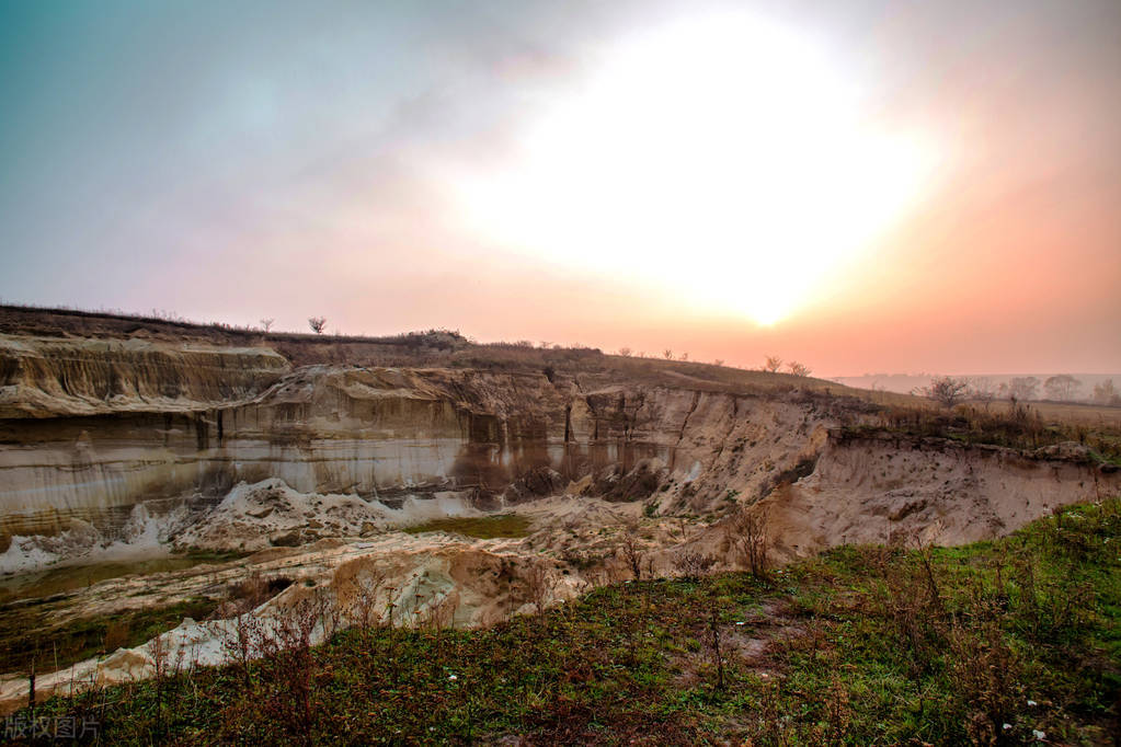 世界第二大经济体与美国差距,世界第二次大战日本跟中国的外交