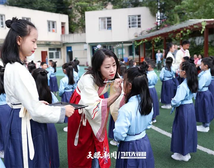 小学开学典礼暨开笔礼,小学开笔礼活动会场布置