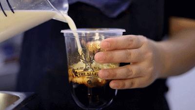 香港代购是怎样赚钱的,香港帮别人代购物品犯法吗