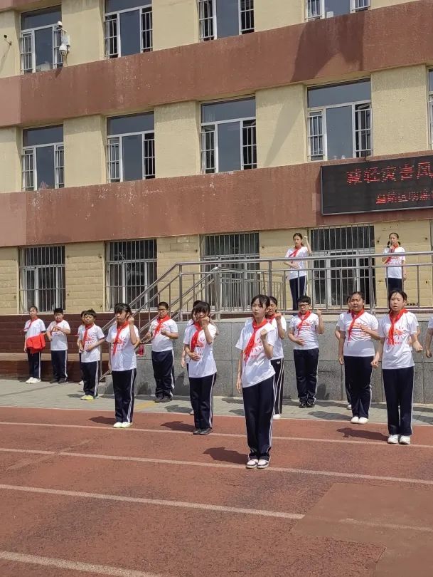 减轻灾害风险守护美好家园图案,减轻灾害风险守护美好家园一年级