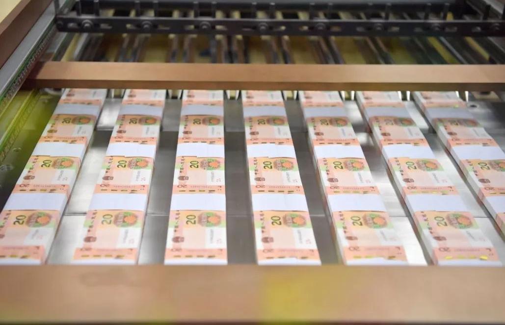 银行回收的损坏的纸币怎么办,破损的100元人民币能在银行换钱吗