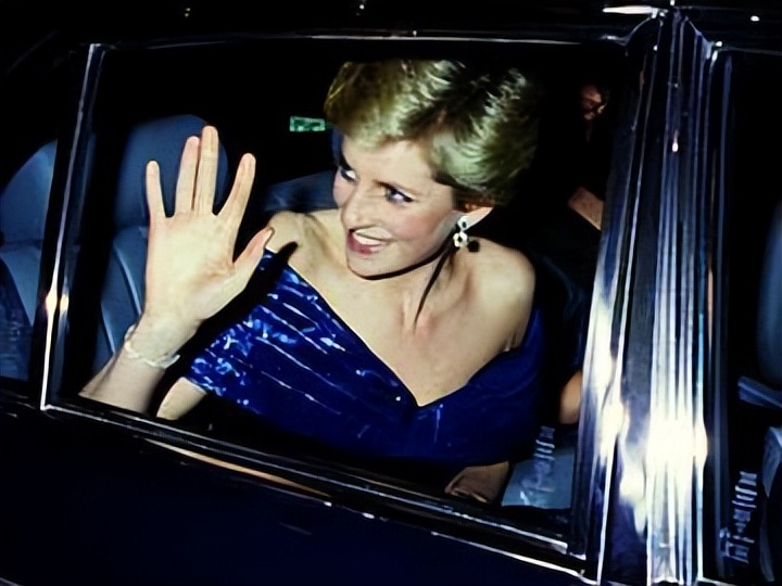 戴安娜王妃去世的消息震惊了世界,揭秘戴安娜王妃去世后的冷漠皇室