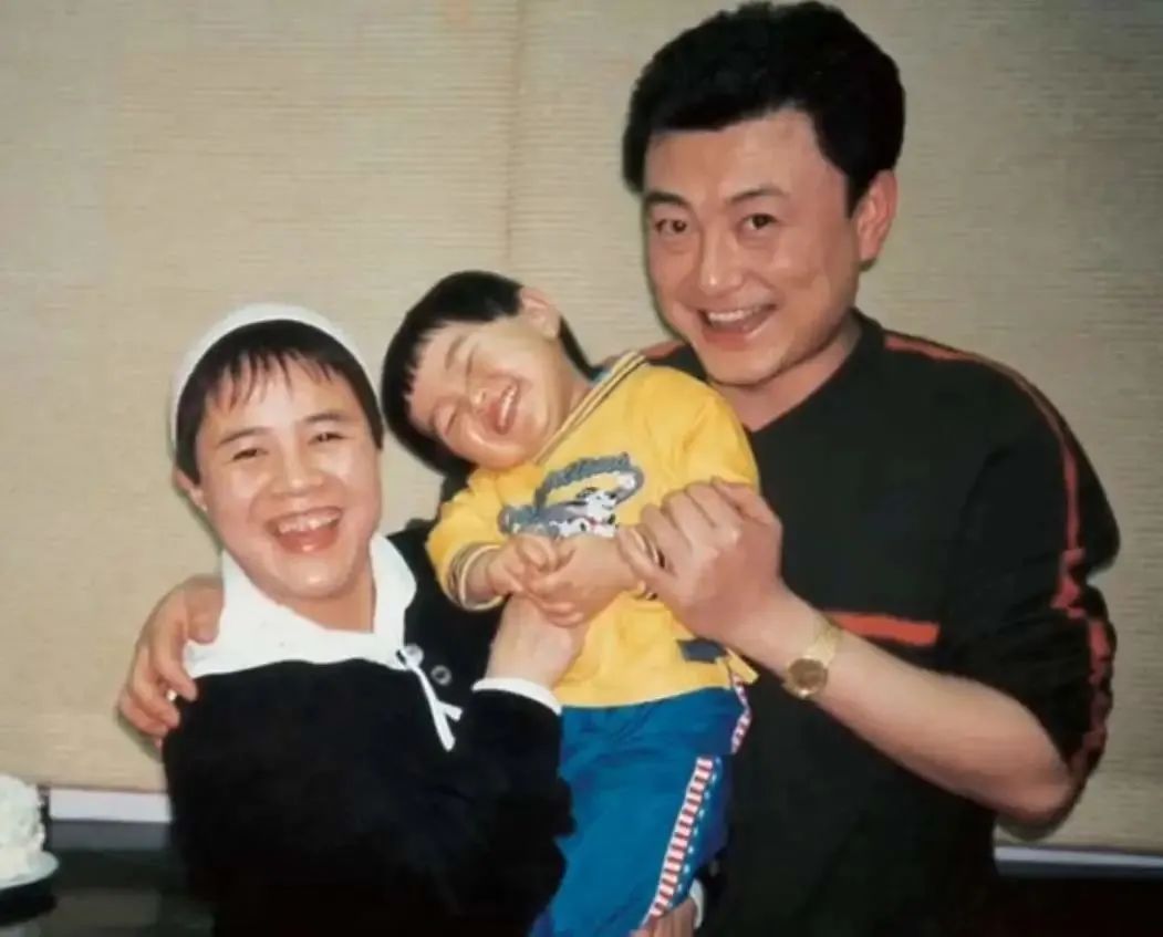 央视低调的夫妻,央视曝光夫妇